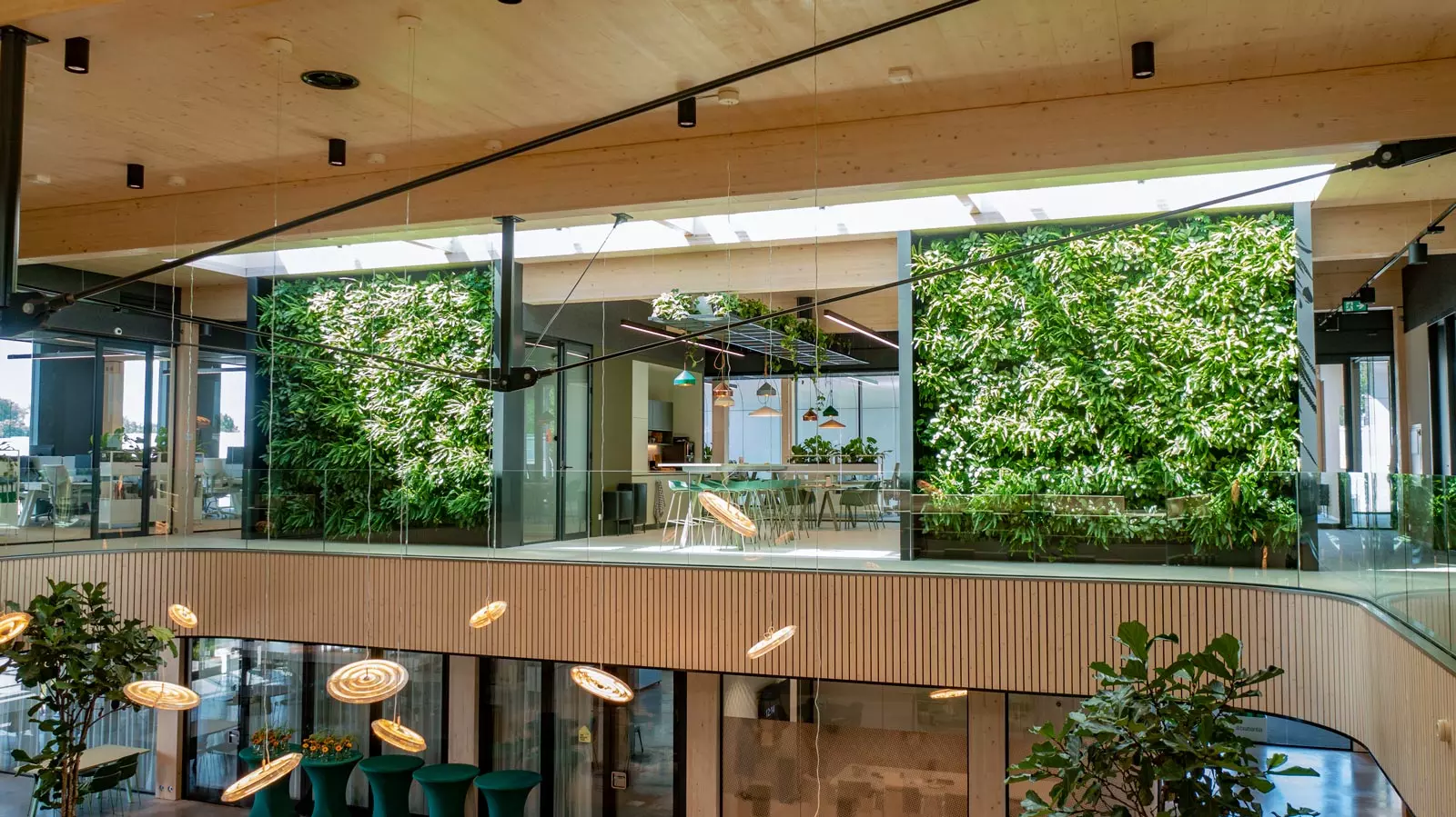 Interieurbeplantingen bij Brabantia
